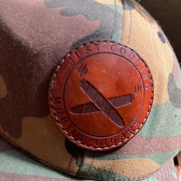 Cigar Logo Leather and Camo Mesh back hat SnapBack camouflage adjustable - Picture 3 of 6
